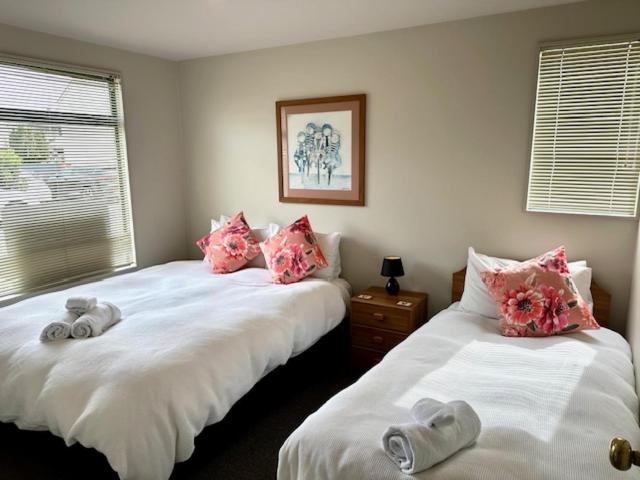 Les Troupes Apartments อาคาโรอา ภายนอก รูปภาพ